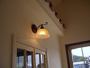 アイアンデザインの照明
