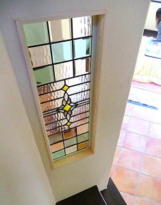 空間をオシャレにするステンドグラス